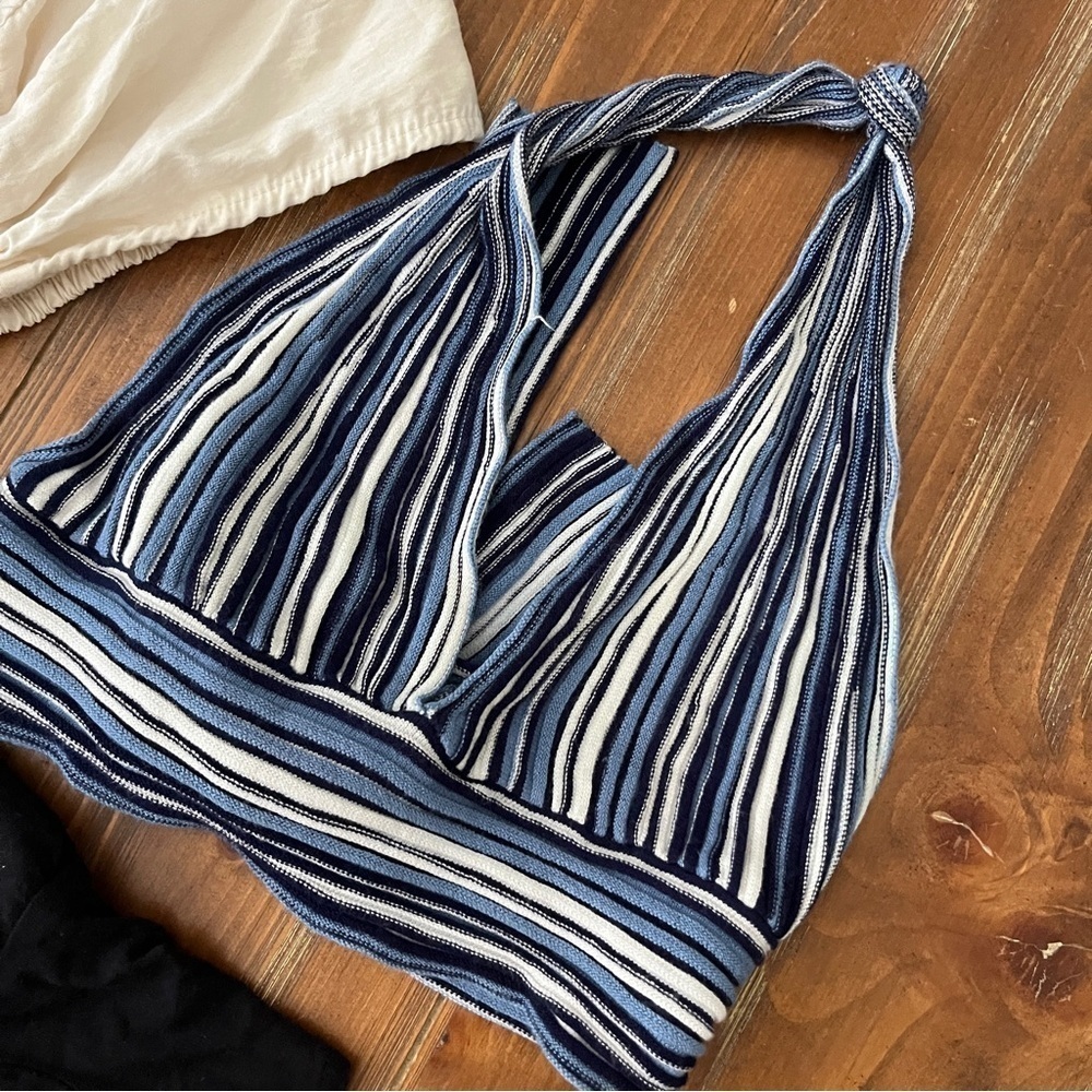 Bundle XS & S tops. - Picture 2 of 6